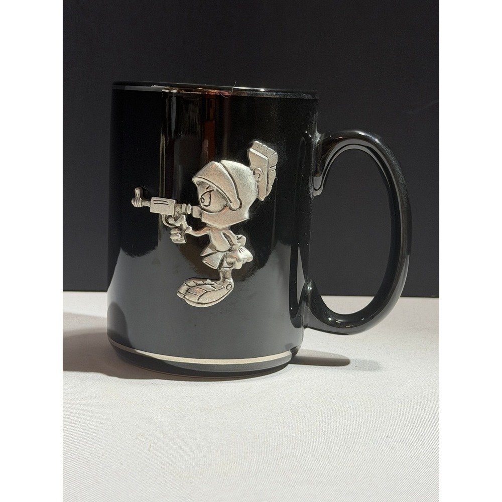 1998 Marvin the Martian Looney Tunes Black Ceramic Mug with 3D Metal Emblem